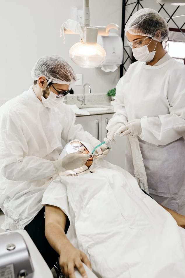 preporuka stomatoloških ordinacija za ugradnju zubnih implanta u beogradu
