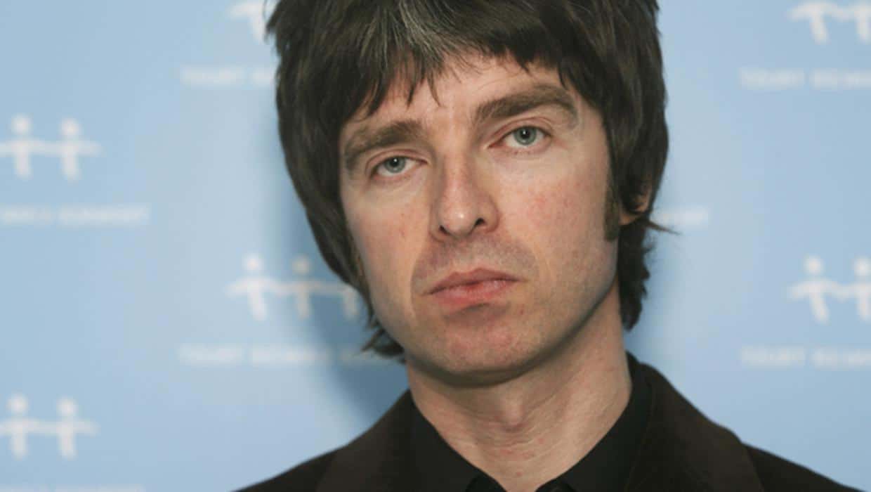 Noel Gallagher sa svojim bendom izdaje kompilaciju najvećih hitova